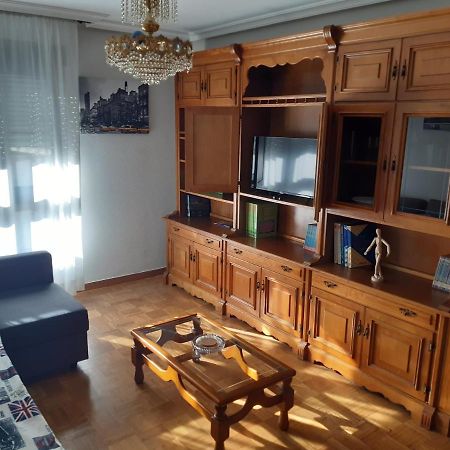 Bonito Apartamento Céntrico y Luminoso Pola de Lena Exterior foto