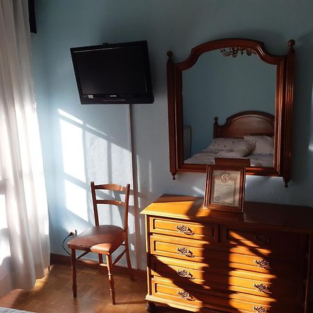 Bonito Apartamento Céntrico y Luminoso Pola de Lena Habitación foto