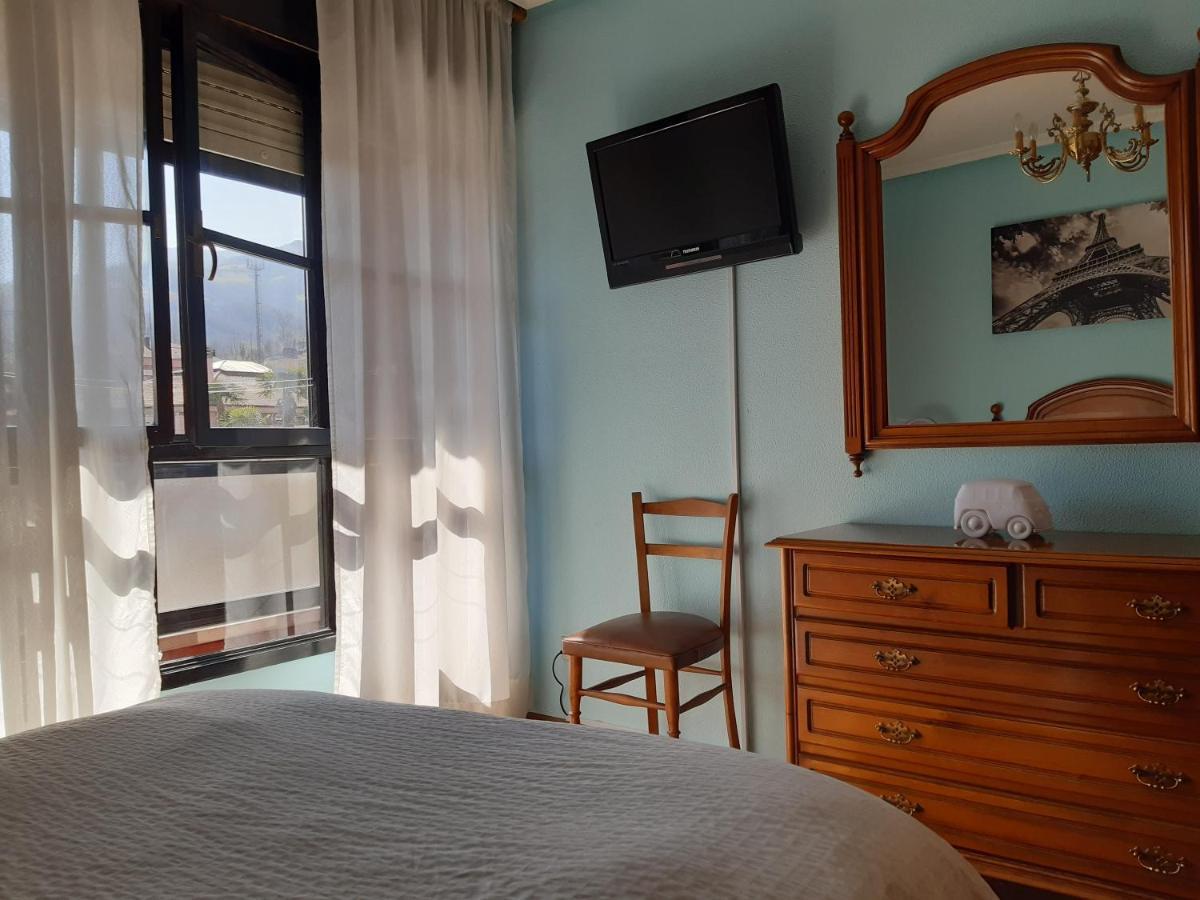 Bonito Apartamento Céntrico y Luminoso Pola de Lena Exterior foto