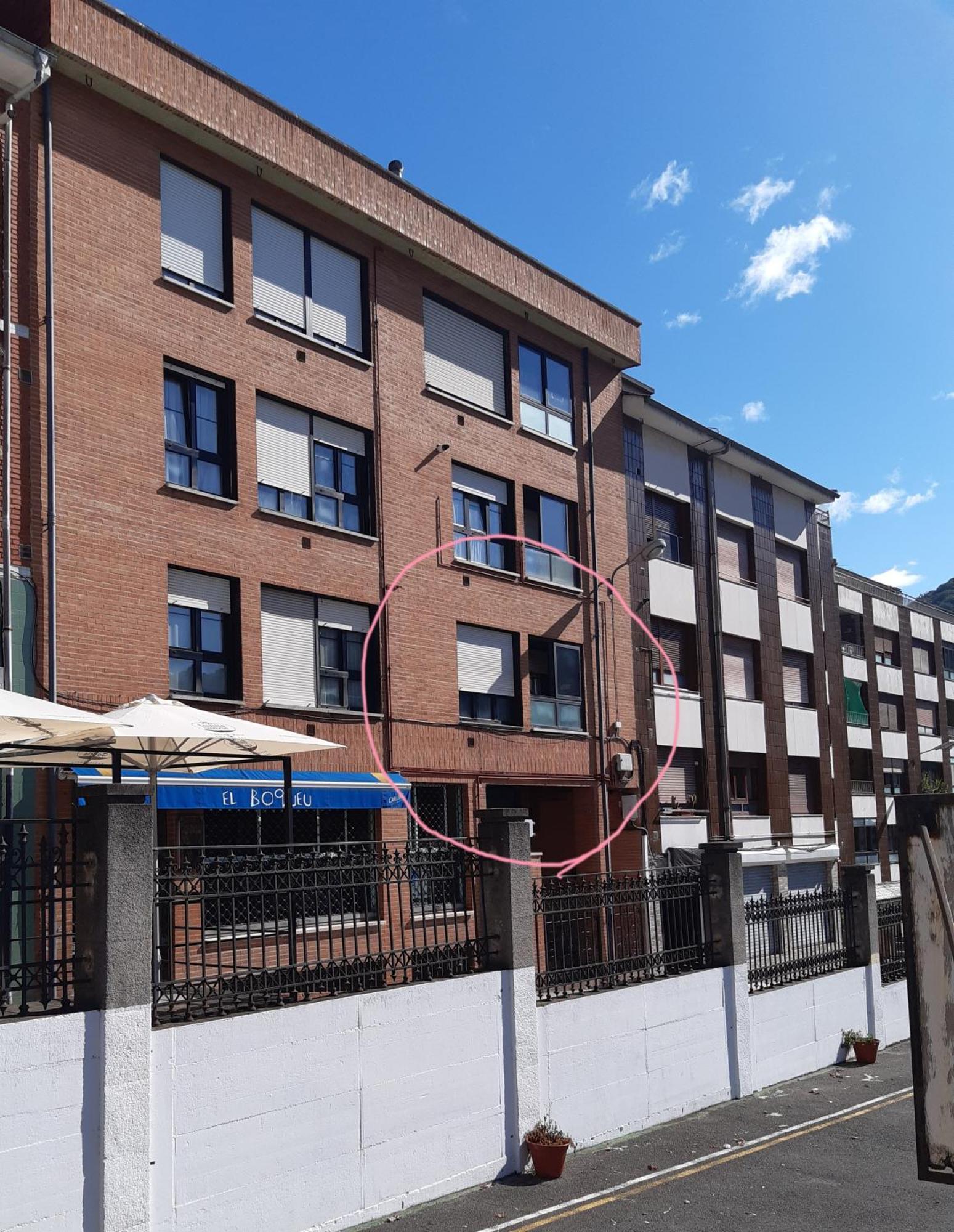 Bonito Apartamento Céntrico y Luminoso Pola de Lena Exterior foto